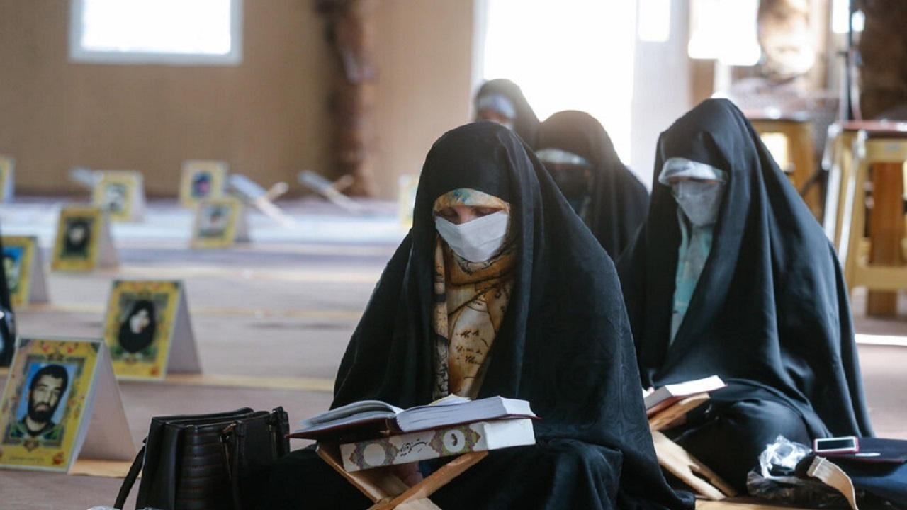 برپایی ۵۰ محفل جزءخوانی قرآن کریم در مساجد و حسینیههای شهرستان برپایی ۵۰ محفل جزءخوانی قرآن کریم در مساجد و حسینیههای شهرستان