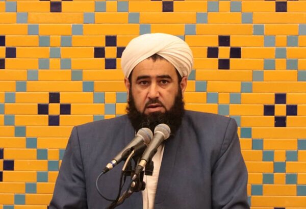 دشمن به دنبال ایجاد شکاف بین مردم و حاکمیت است