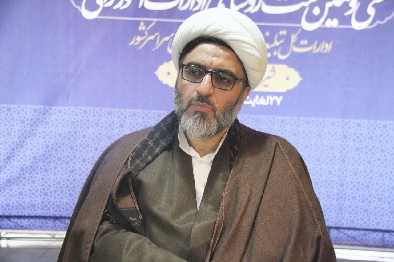 انقلاب ما بهترین فرصت برای حرکت و زندگی در مسیر قرآنی را فراهم کرد انقلاب ما بهترین فرصت برای حرکت و زندگی در مسیر قرآنی را فراهم کرد