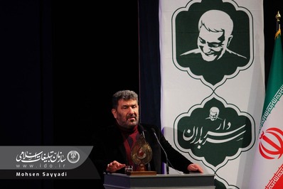 نخستین کنگره ملی شعر شهید حاج قاسم سلیمانی در تالار وحدت برگزار شد