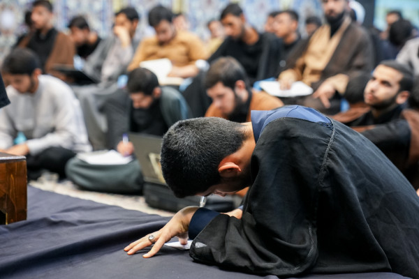 ۱۷ مرداد | دیدار رئیس سازمان تبلیغات اسلامی با طلاب خانه طلاب جوان