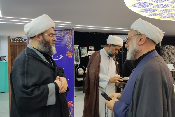 رئیس سازمان تبلیغات اسلامی از فروشگاه اربعینی "نسیم بهشت" بازدید کرد