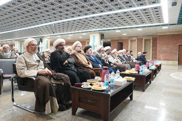 دومین نشست مدیران و خانواده‌های شهدا و ایثارگران سازمان تبلیغات اسلامی