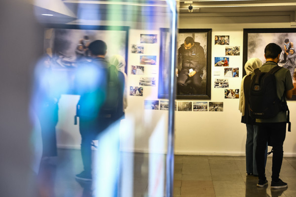 افتتاح نمایشگاه عکس با طوفان الاقصی