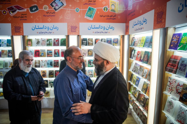 بازدید رئیس سازمان تبلیغات اسلامی از سی و ششمین نمایشگاه کتاب