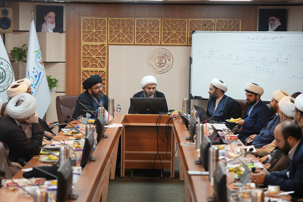 جلسه هم‌اندیشی گام دوم زندگی با آیه‌ها