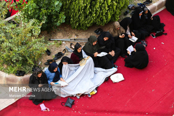 مراسم قرائت دعای عرفه