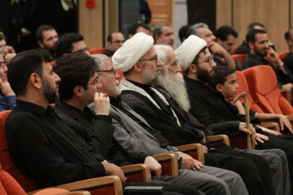 اختتامیه دومین سوگواره ملی شعر آئینی «در حریر حرم» برگزار شد