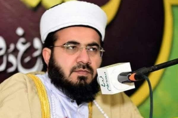 ۱۰ سال پیاده روی در مسیر دلدادگی