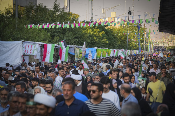 长达数公里的古迪尔游行