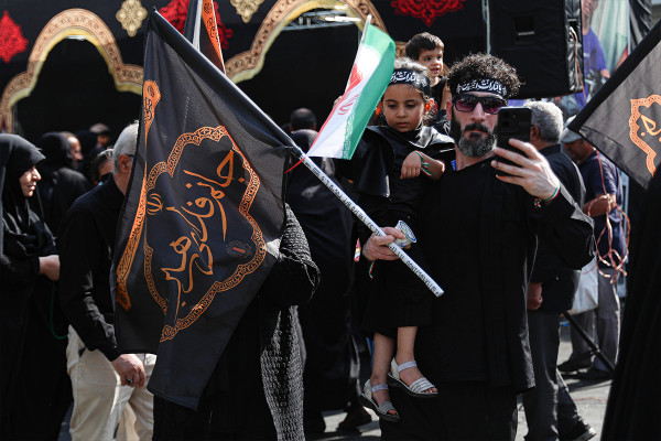 Церемония «Оставшиеся на Арбаин» в Иране