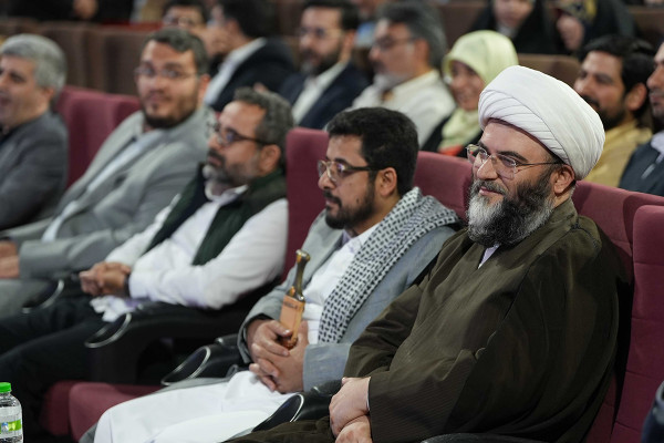 Karen Homayounfar fue elegido como la figura artística del año