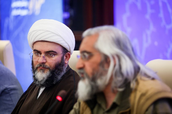 “Mehrvareh Havaye No”：表彰宗教社团的活动