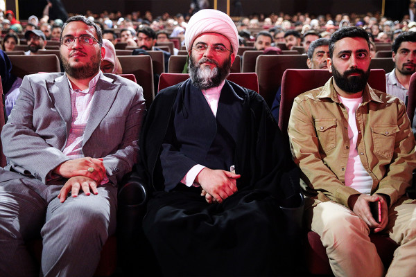 The ۱۴th International ۱۰۰ Film Festival Held