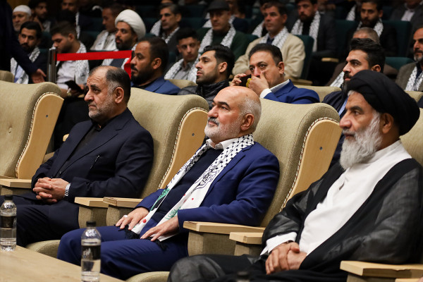 سوگوارہ دارالحکومت موکب‌ها: اربعین کی تقریب فن کے ذریعے