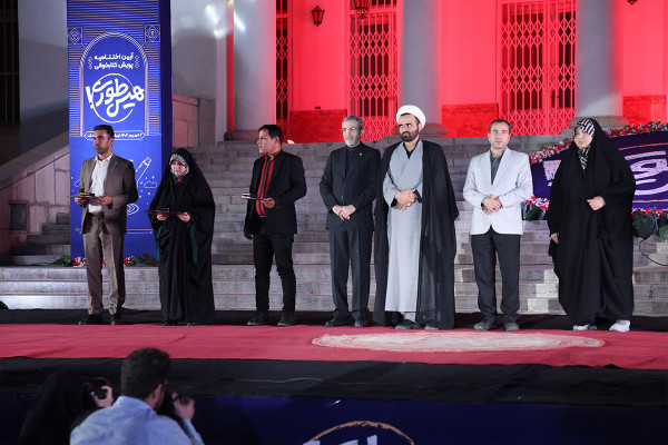 《历史》：面向青少年的阅读活动