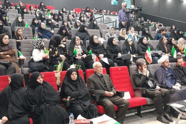 محفل شعر چکامه مقاومت، ترویج گفتمان مقاومت به زبان شعر بود