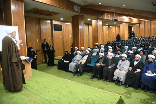 نشست مدیران و شورای راهبردی بانوان سازمان تبلیغات اسلامی در شیراز