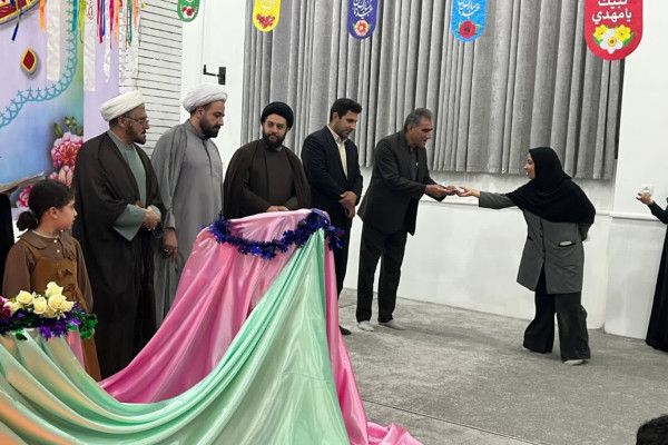 برگزاری جشن بزرگ ولادت حضرت فاطمه زهرا ( س) و روز مادر در شهرستان دره‌شهر