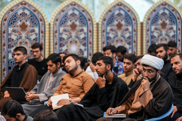 ۱۷ مرداد | دیدار رئیس سازمان تبلیغات اسلامی با طلاب خانه طلاب جوان