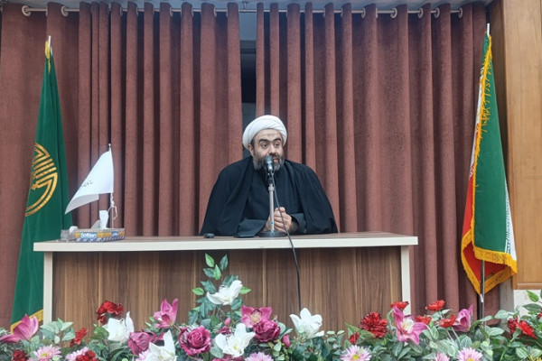 ما باید مجهز به سلاح‌ها و ابزارهای جهاد تبیین شویم