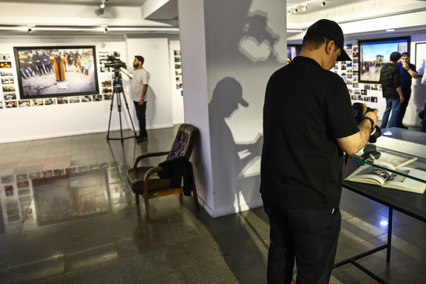 افتتاح نمایشگاه عکس با طوفان الاقصی