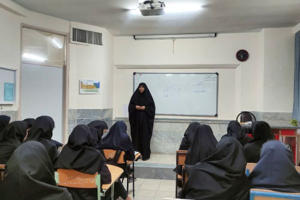 اجرای طرح آلاء با محوریت نماز در ۲۳۱ مدرسه دخترانه قم