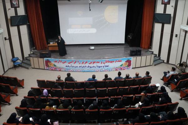 از نشاط خانواده تا مهارت‌های اقناع برای فرزندآوری